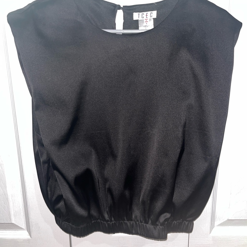 TCEC Black Sleeveless Top
